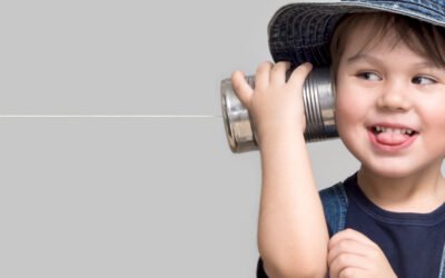 5 Tips Mengajarkan Anak Menjadi Pendengar yang Baik